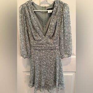 Ladies Jr. Size Floral V-Neck Dress